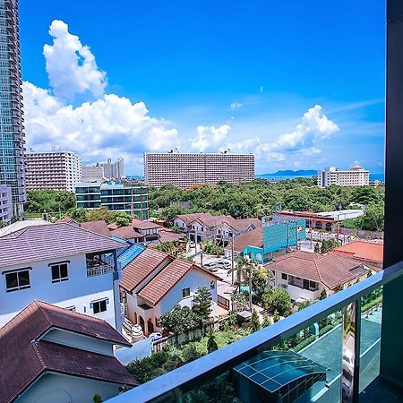 Dusit Grand Condo View Praia de Jomtien Exterior foto